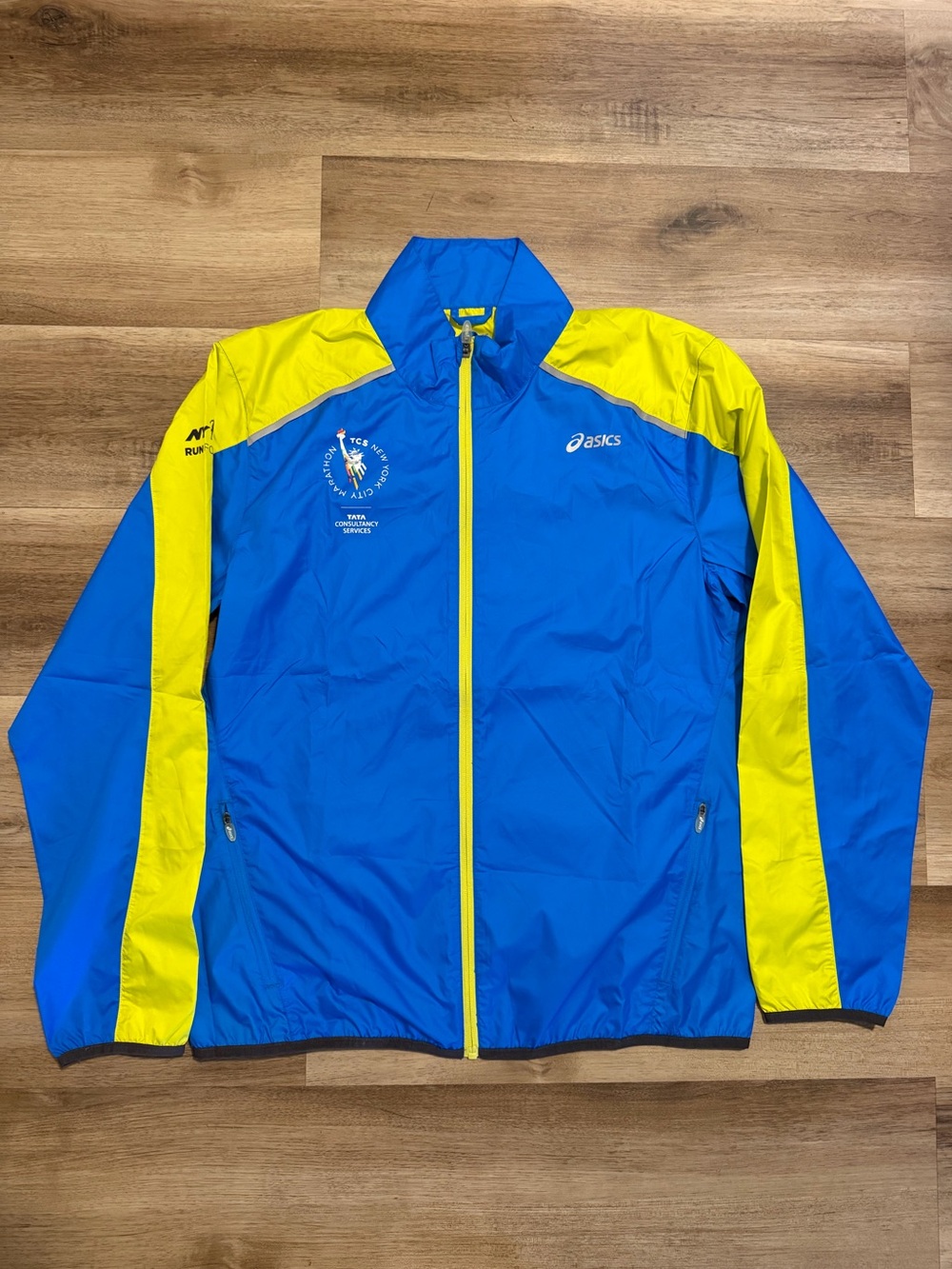 TCS New York City Marathon Jacket Men’s Size L Blue Asics Lightweight Running